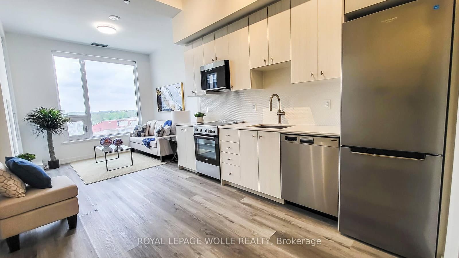 15 Wellington Street S, Unit 304 - Image 3