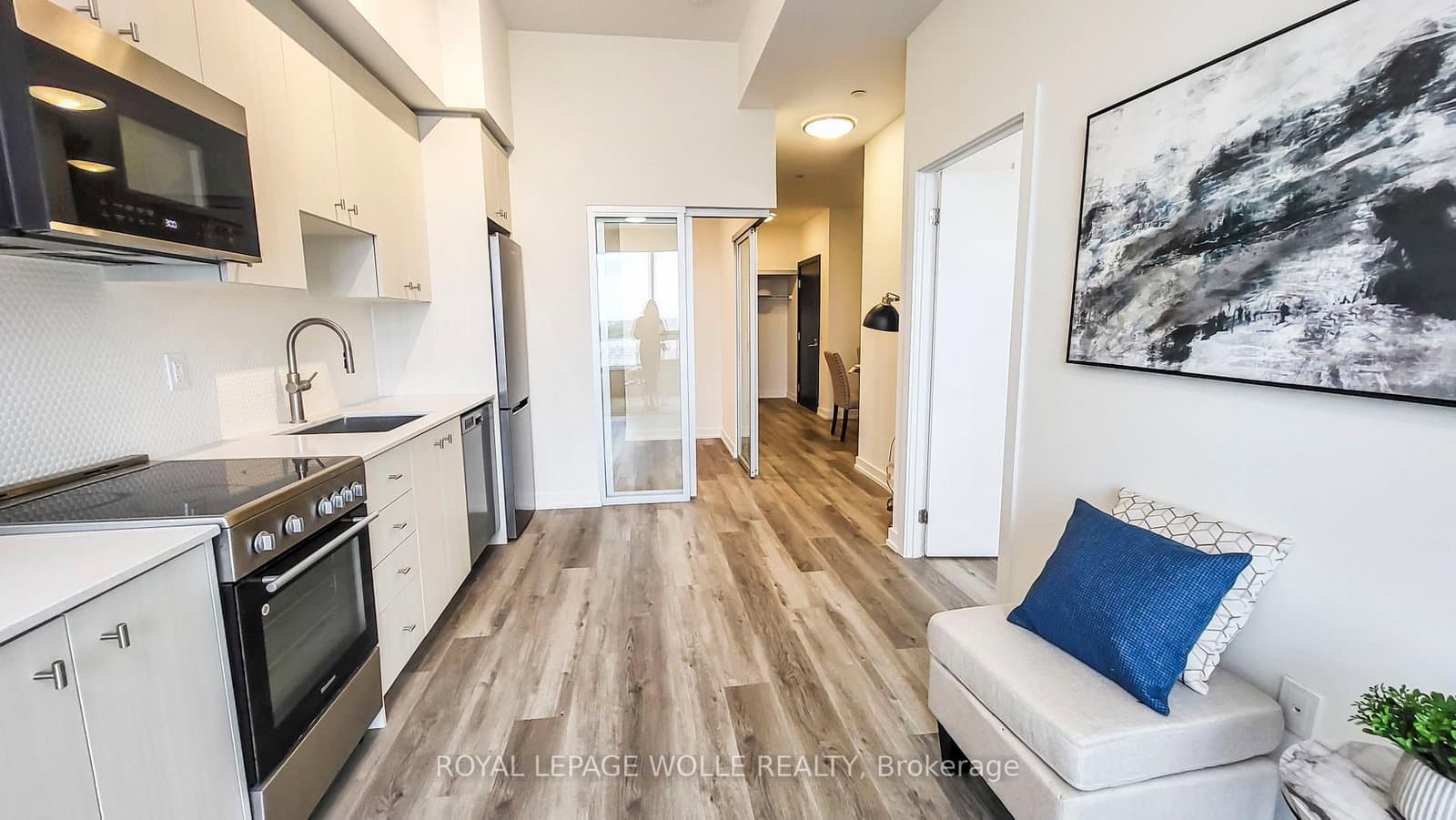 15 Wellington Street S, Unit 304 - Image 5
