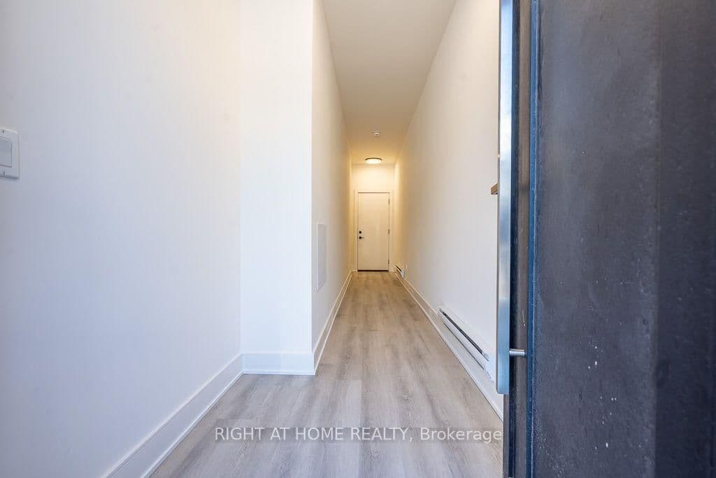 161 Everett Common - Image 2