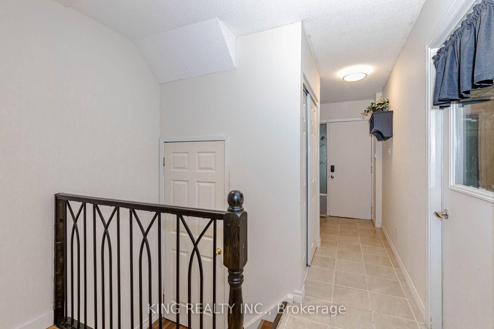 46 Cedarwoods Crescent, Unit 6 - Image 4