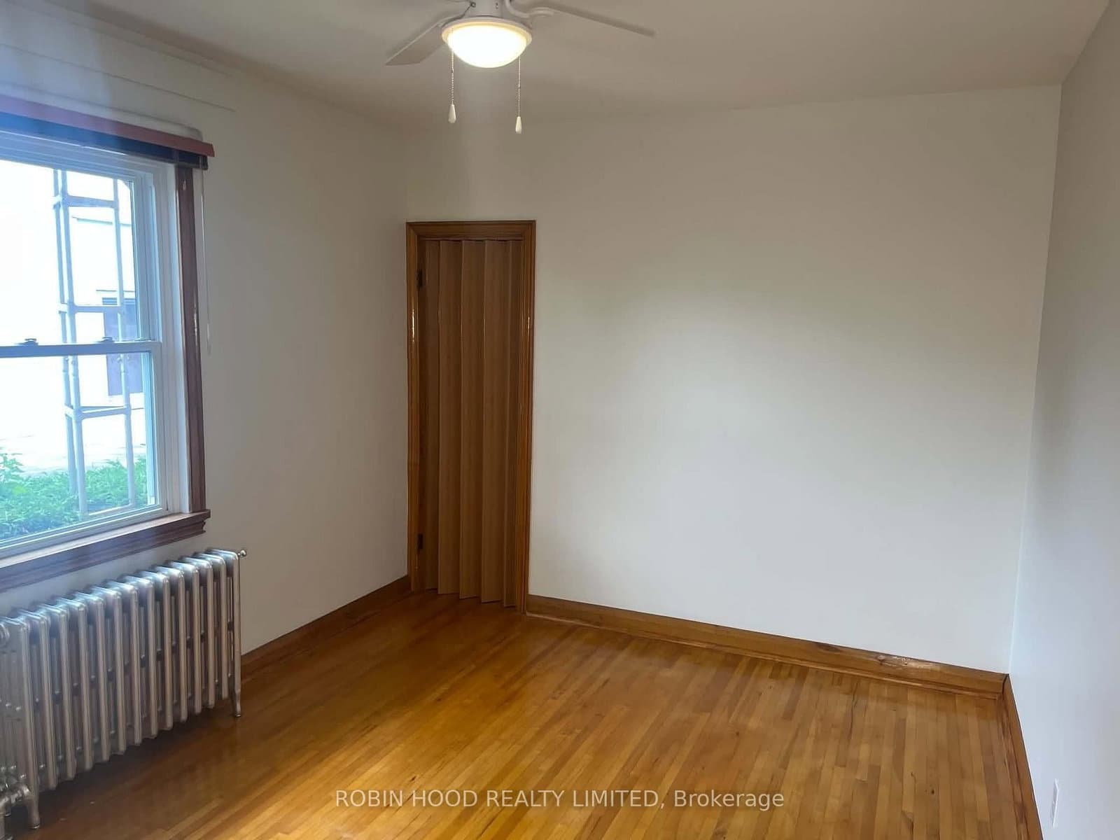 6 Kingsway Crescent, Unit 1 - Image 4