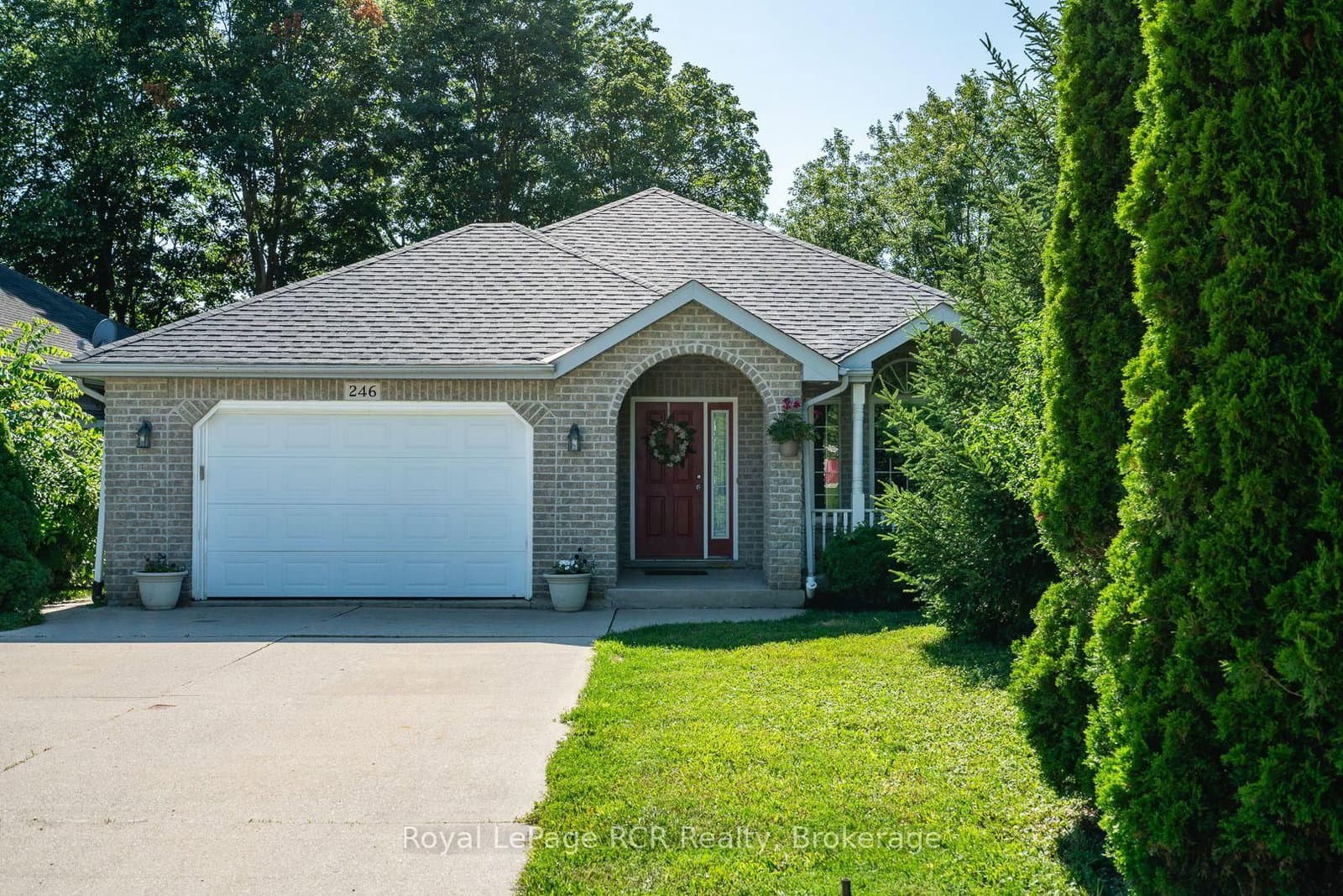 246 16th Avenue Crescent - Image 2