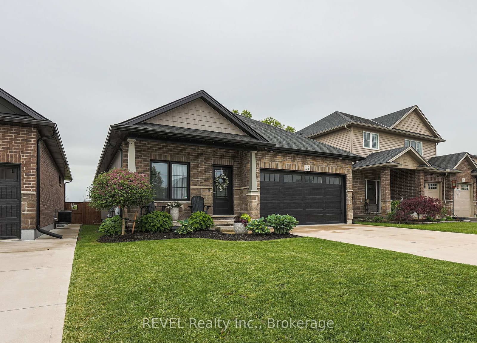 15 Willowbrook Drive - Image 2