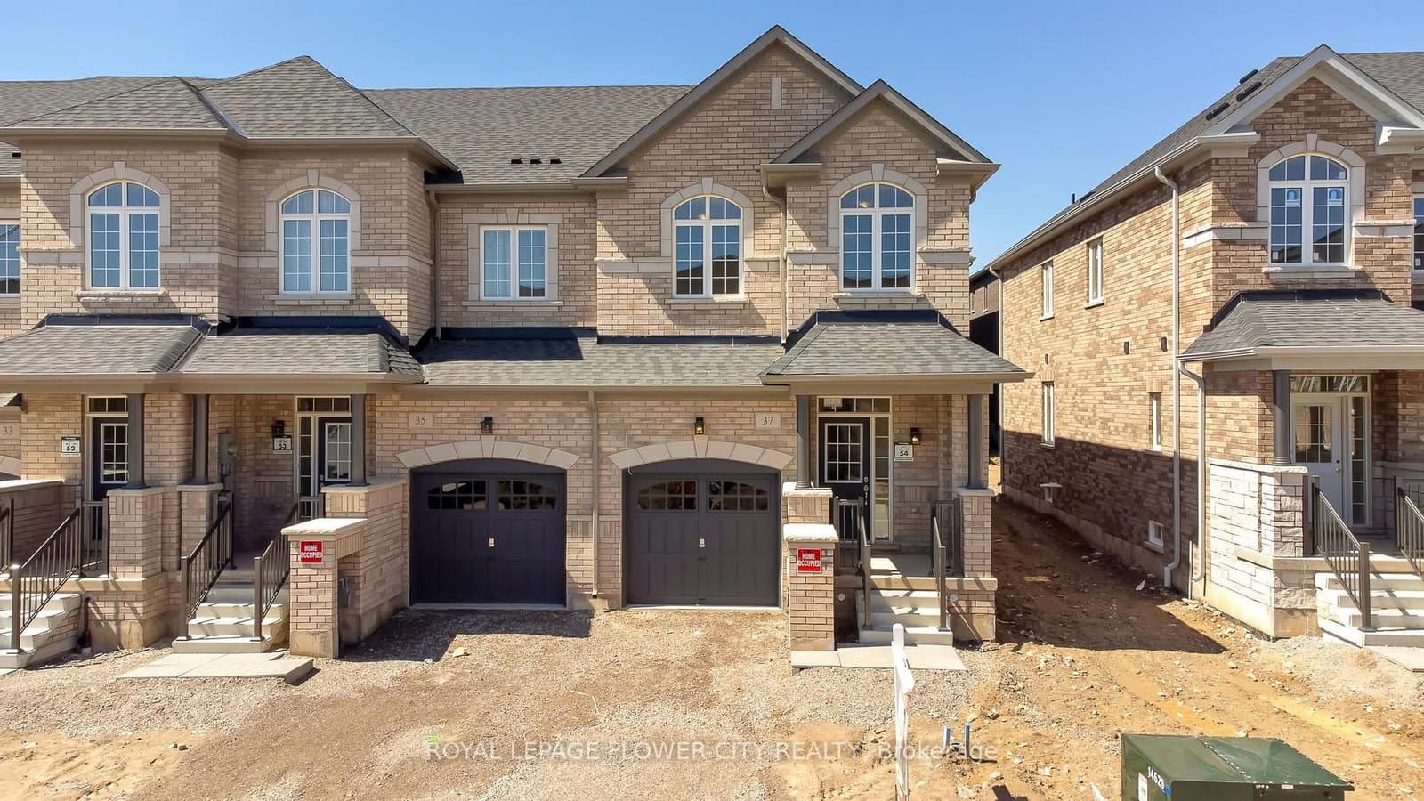 37 Gledhill Crescent - Image 1
