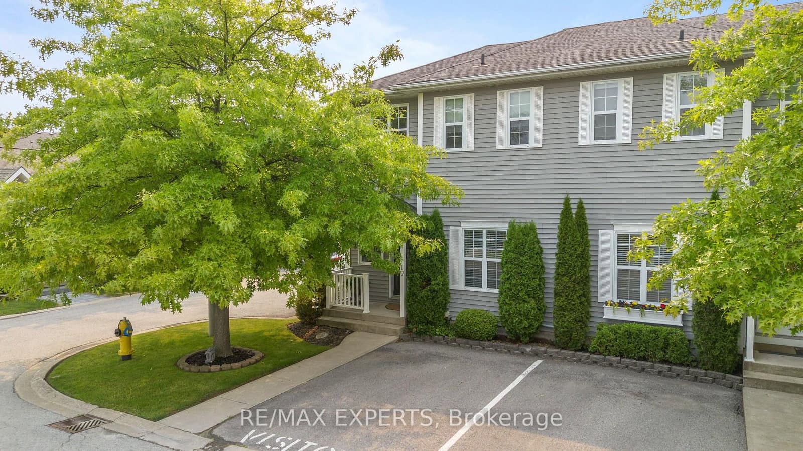 608 Simcoe Street, Unit 19 - Image 1