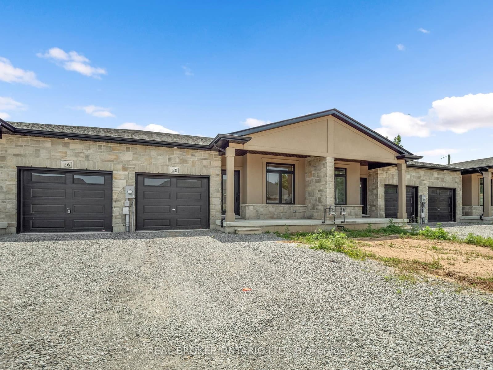 20 AUSTIN Drive - Image 2