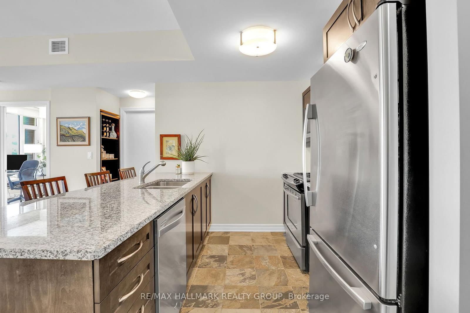 575 Byron Avenue, Unit 411 - Image 5