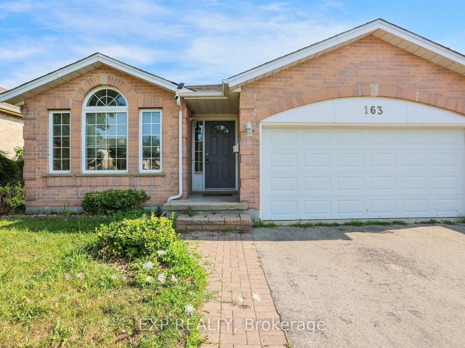 163 Daimler Drive - Image 2