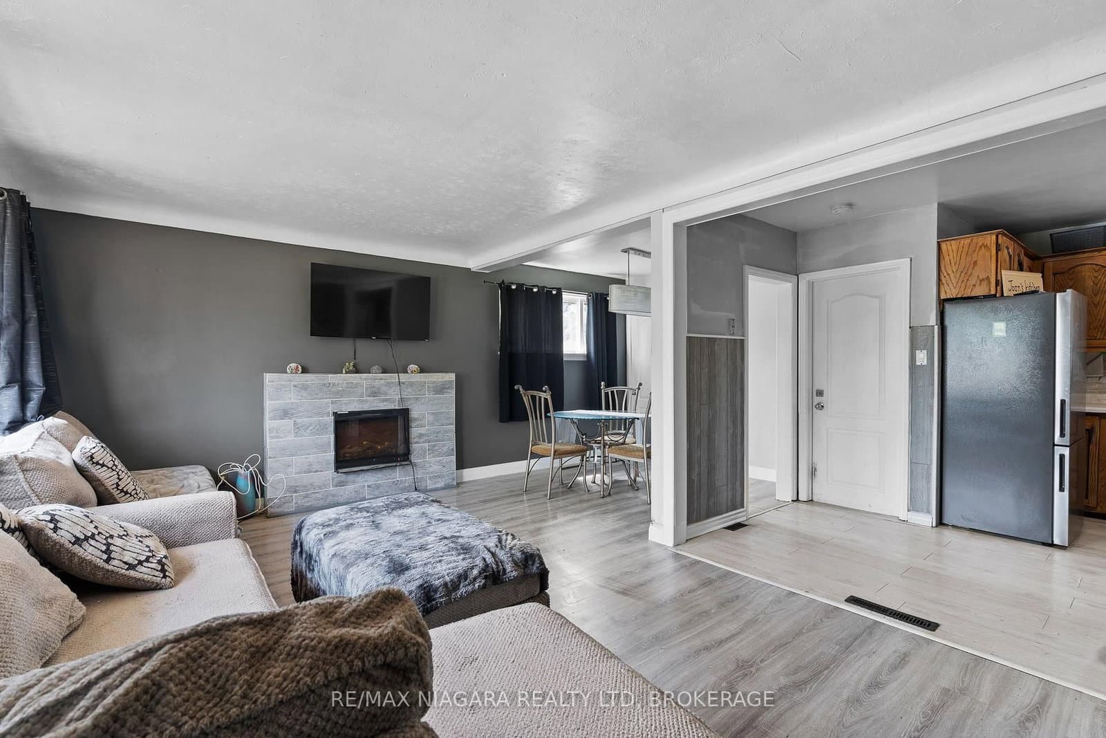 163 RICE Road W - Image 4