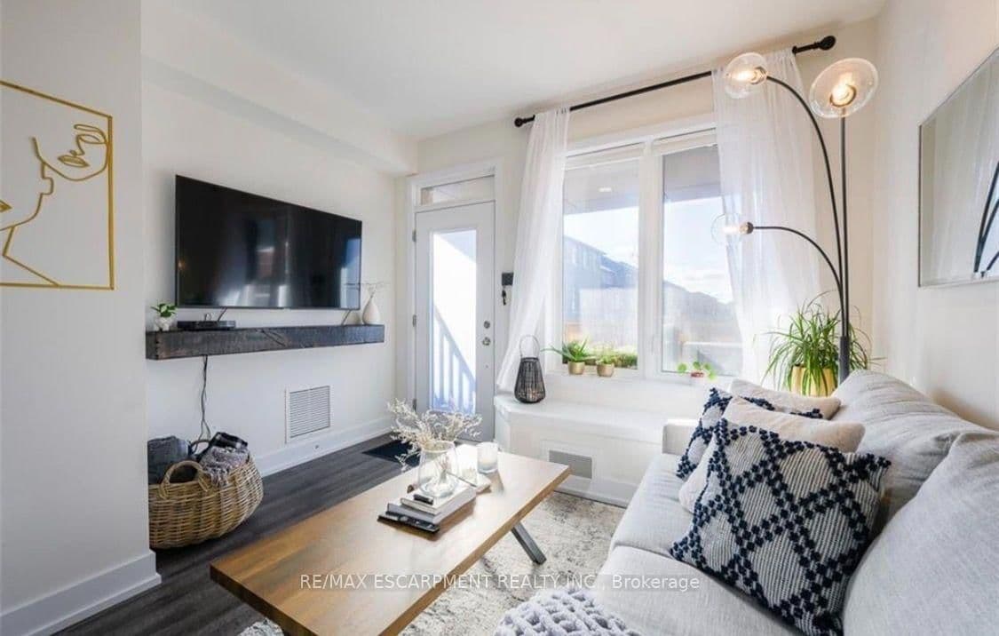261 SKINNER Road, Unit 14 - Image 6
