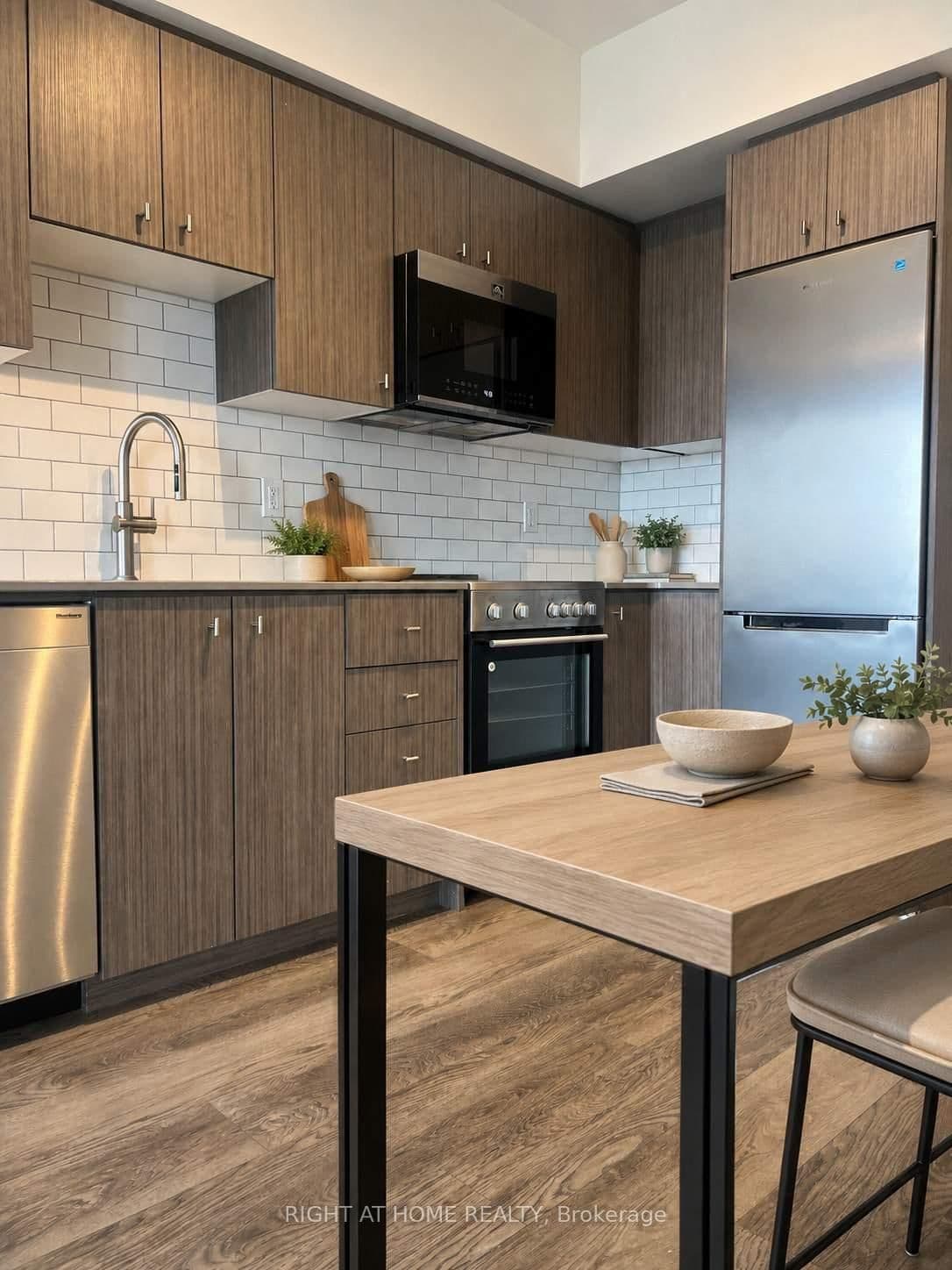15 Wellington Street S, Unit 1804 - Image 4