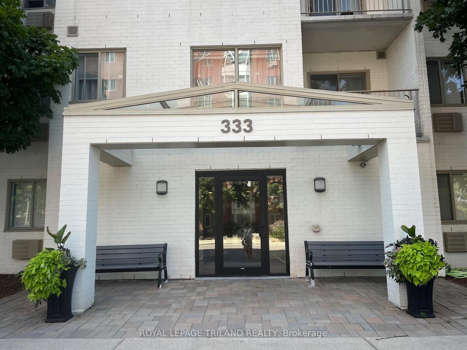 333 Commissioners Road W, Unit 505 - Image 2