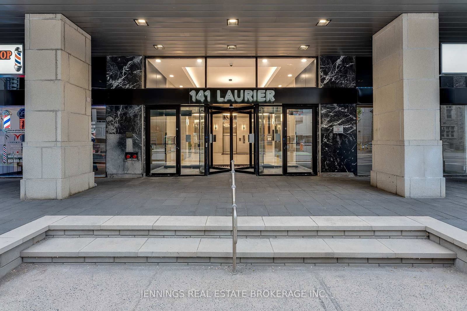 141 Laurier Avenue W, Unit 900 - Image 2