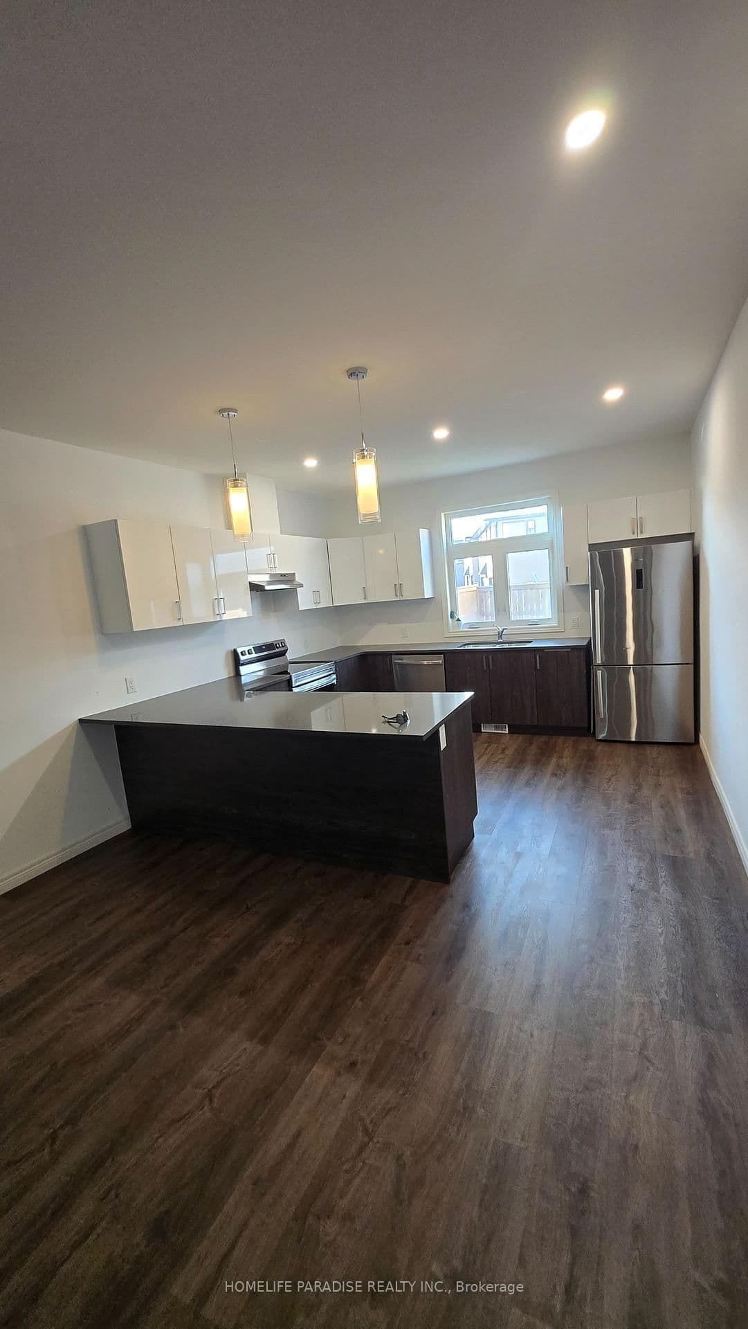 125 Summerside Mews, Unit 12 - Image 4