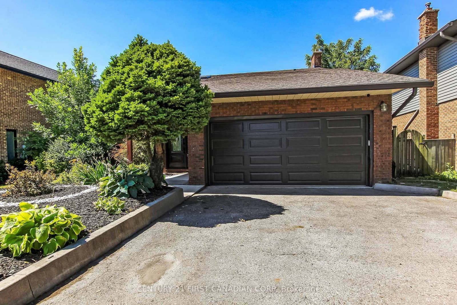 665 Upper Queen Street - Image 2