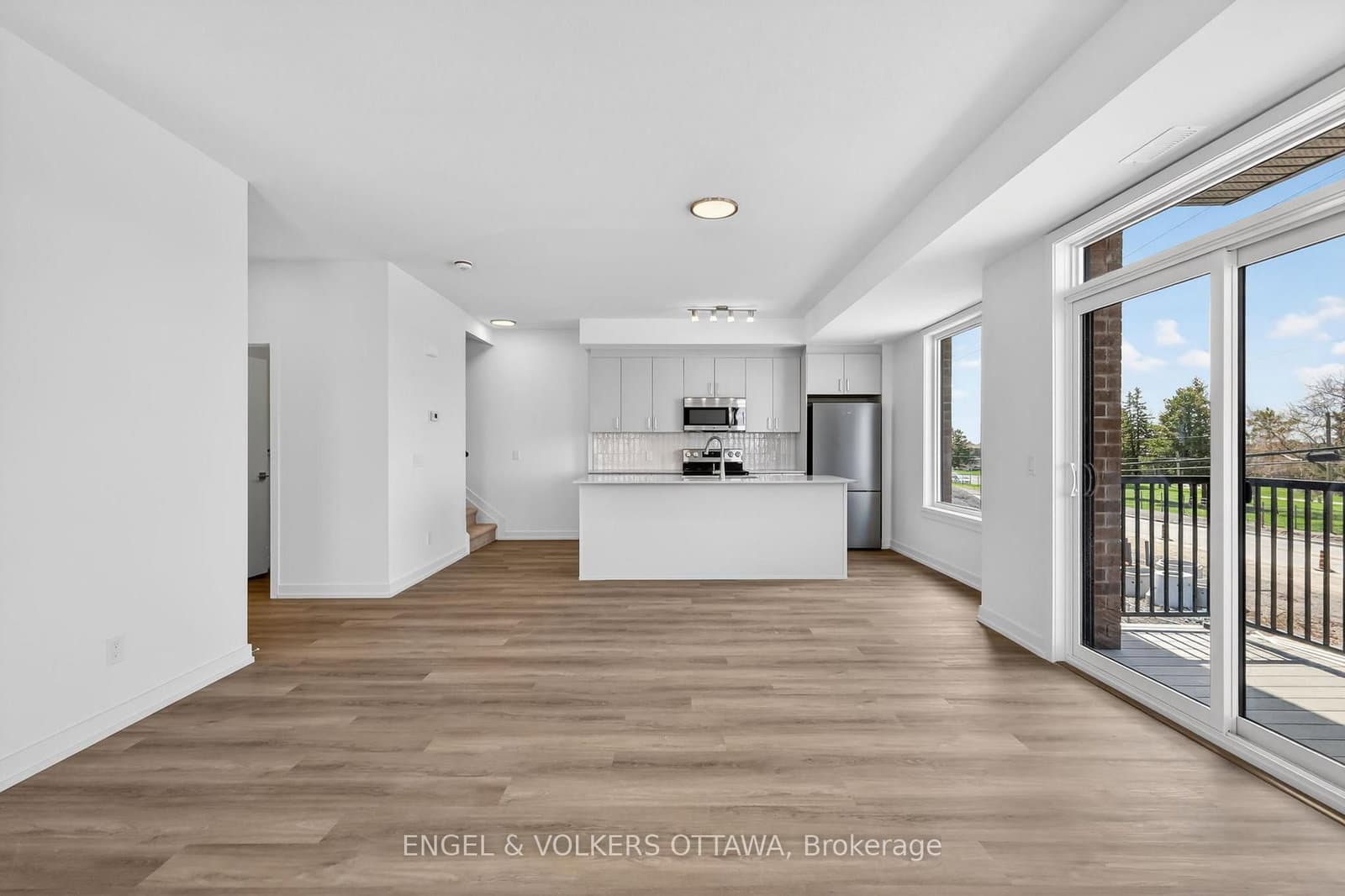 120 Stardust Private - Image 4