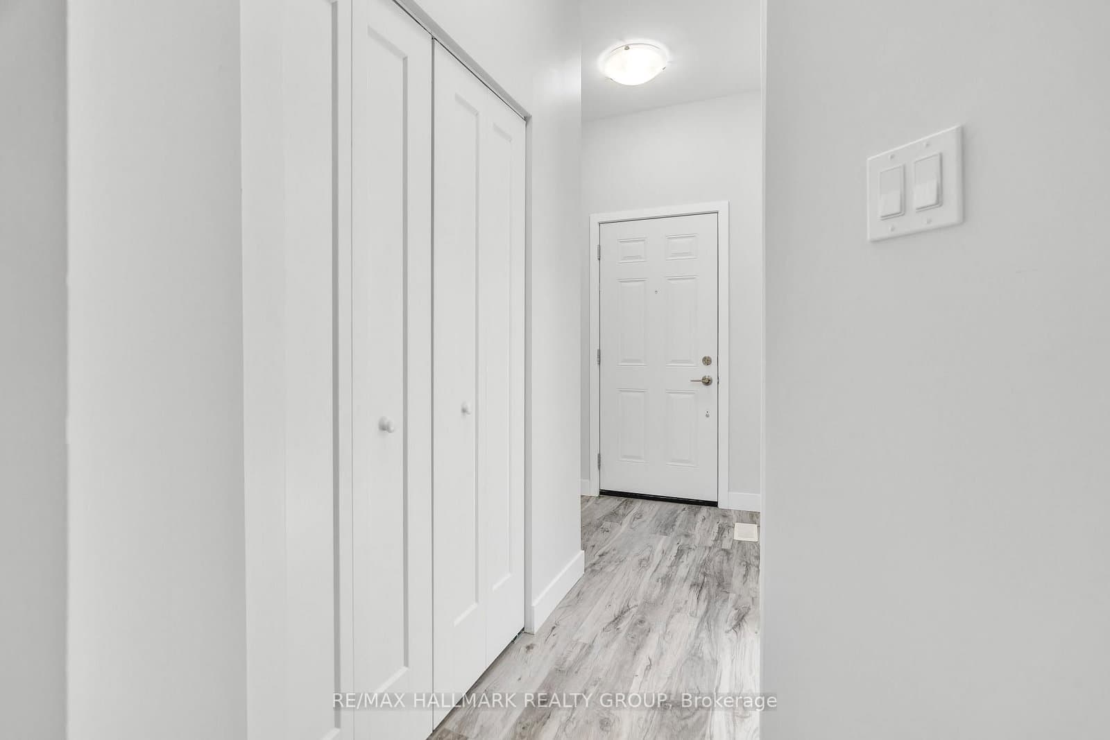 259 Somerset Street E, Unit 6 - Image 4