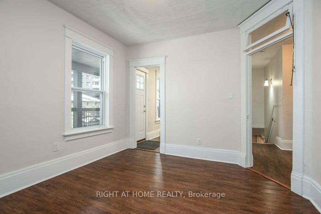 2-94 SCOTT Street - Image 4