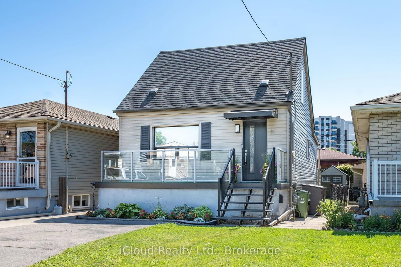 51 Delena Avenue S - Image 2