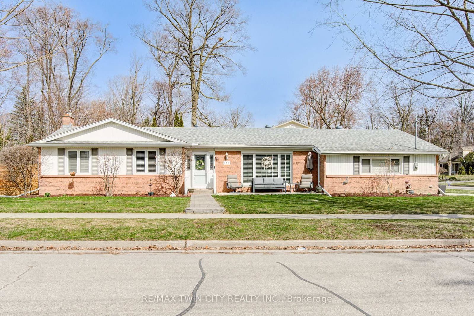 186 Shuh Avenue - Image 1
