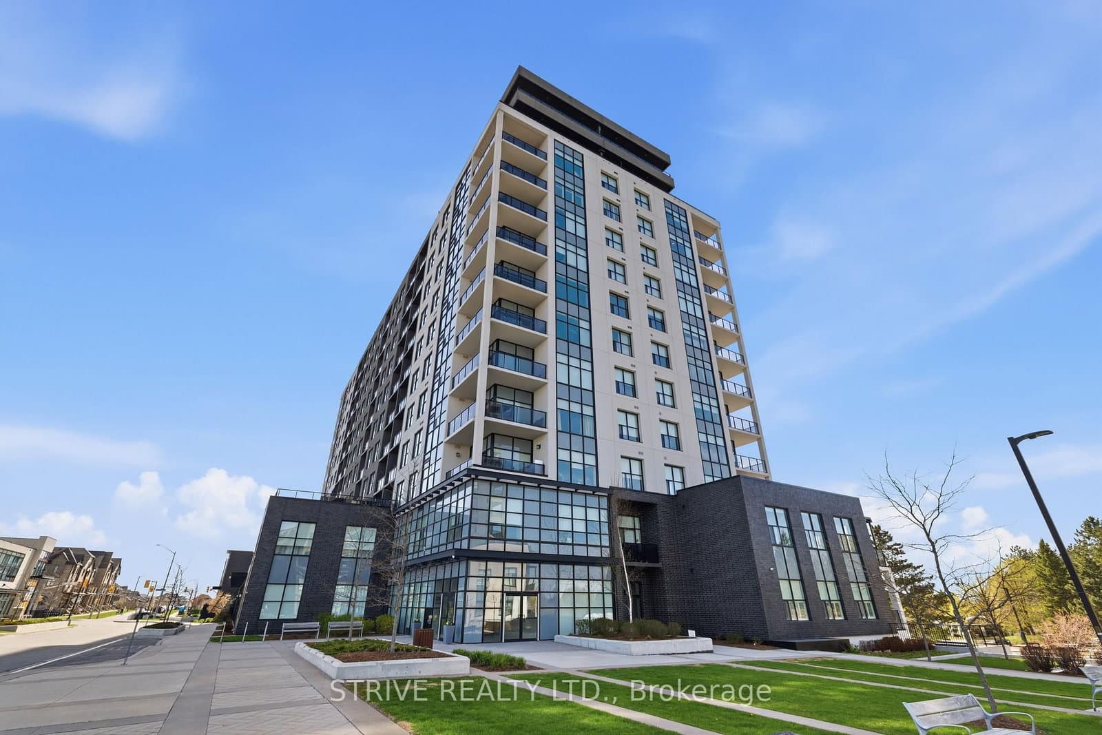 #1014 - 1878 Gordon Street