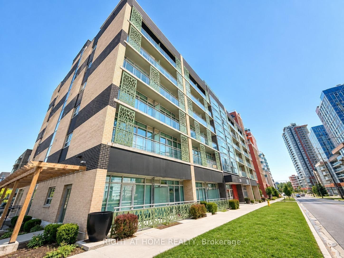 250 Albert Street, Unit 713 - Image 1