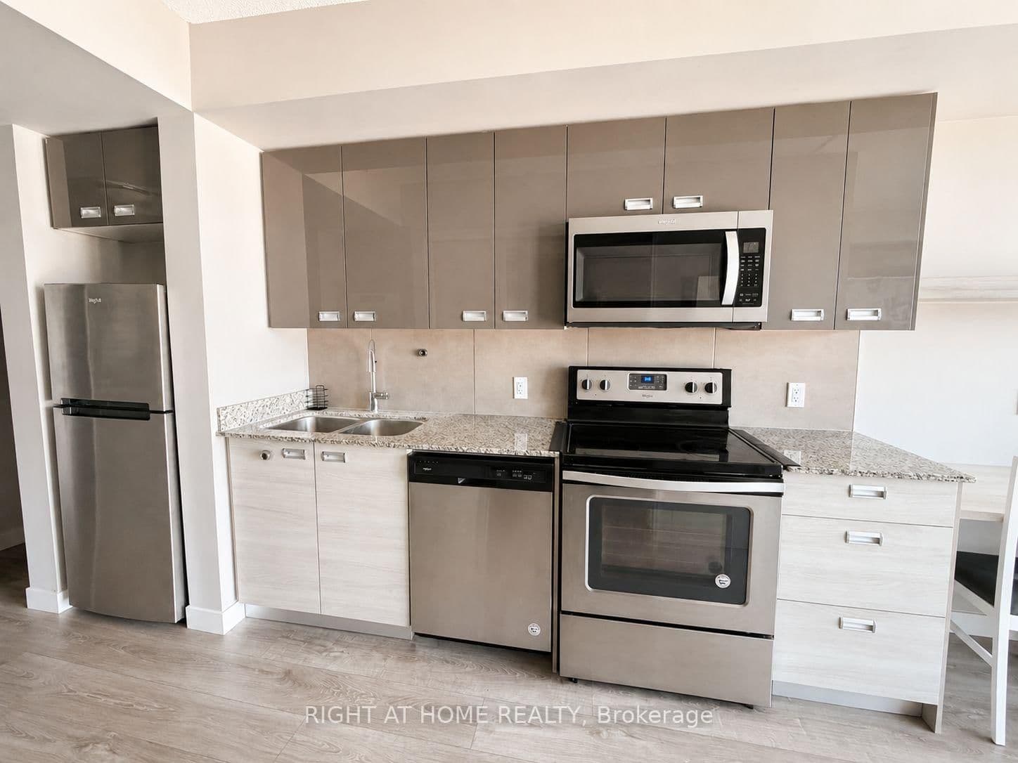 250 Albert Street, Unit 713 - Image 5