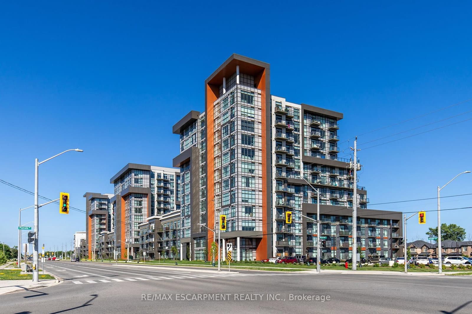 450 Dundas Street E, Unit 416
