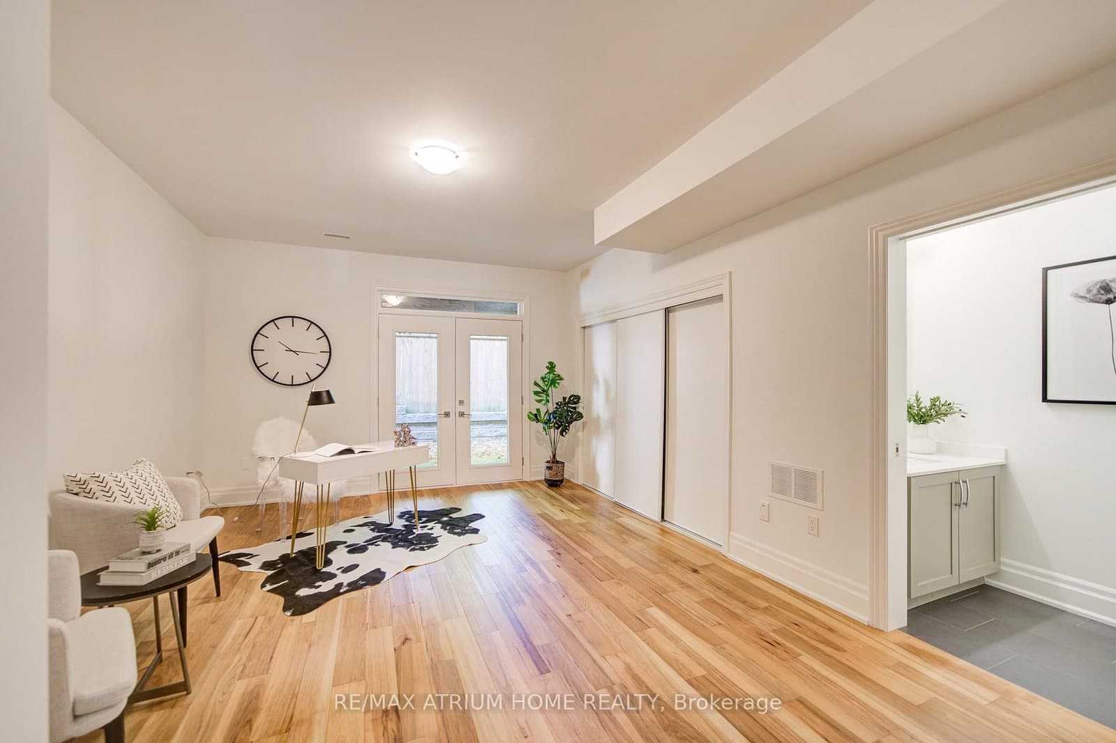 111 Wilson Street E, Unit 2 - Image 4