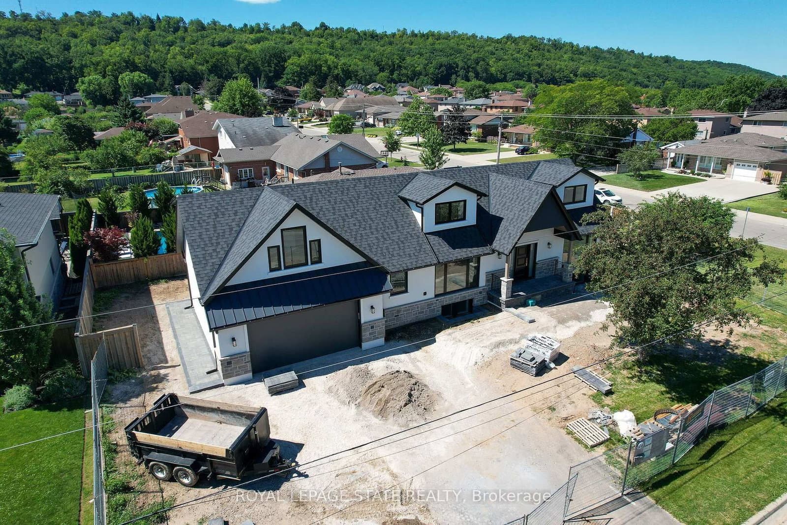 24 Royce Avenue - Image 3