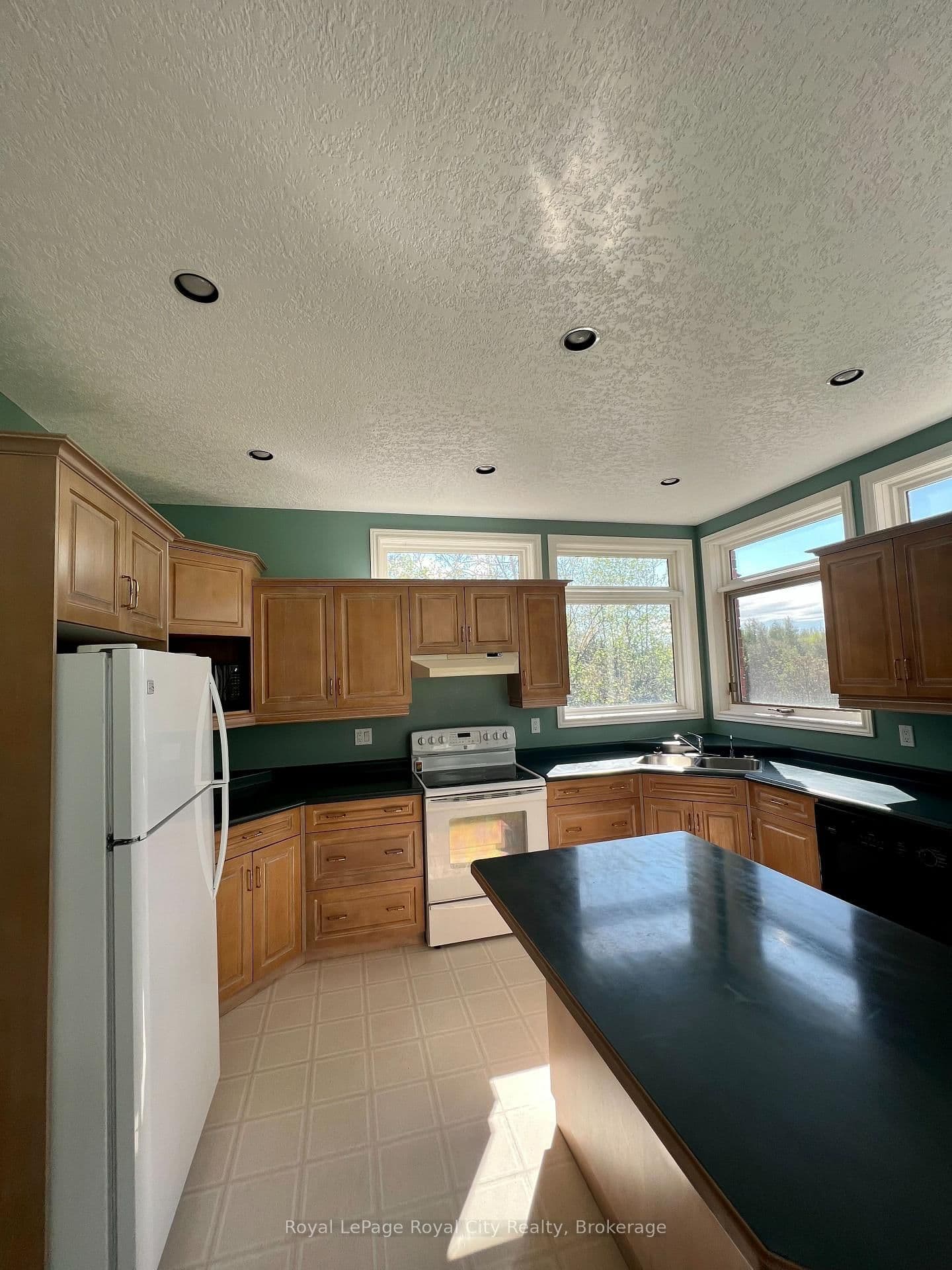 287 Clair Road E, Unit MAIN - Image 5
