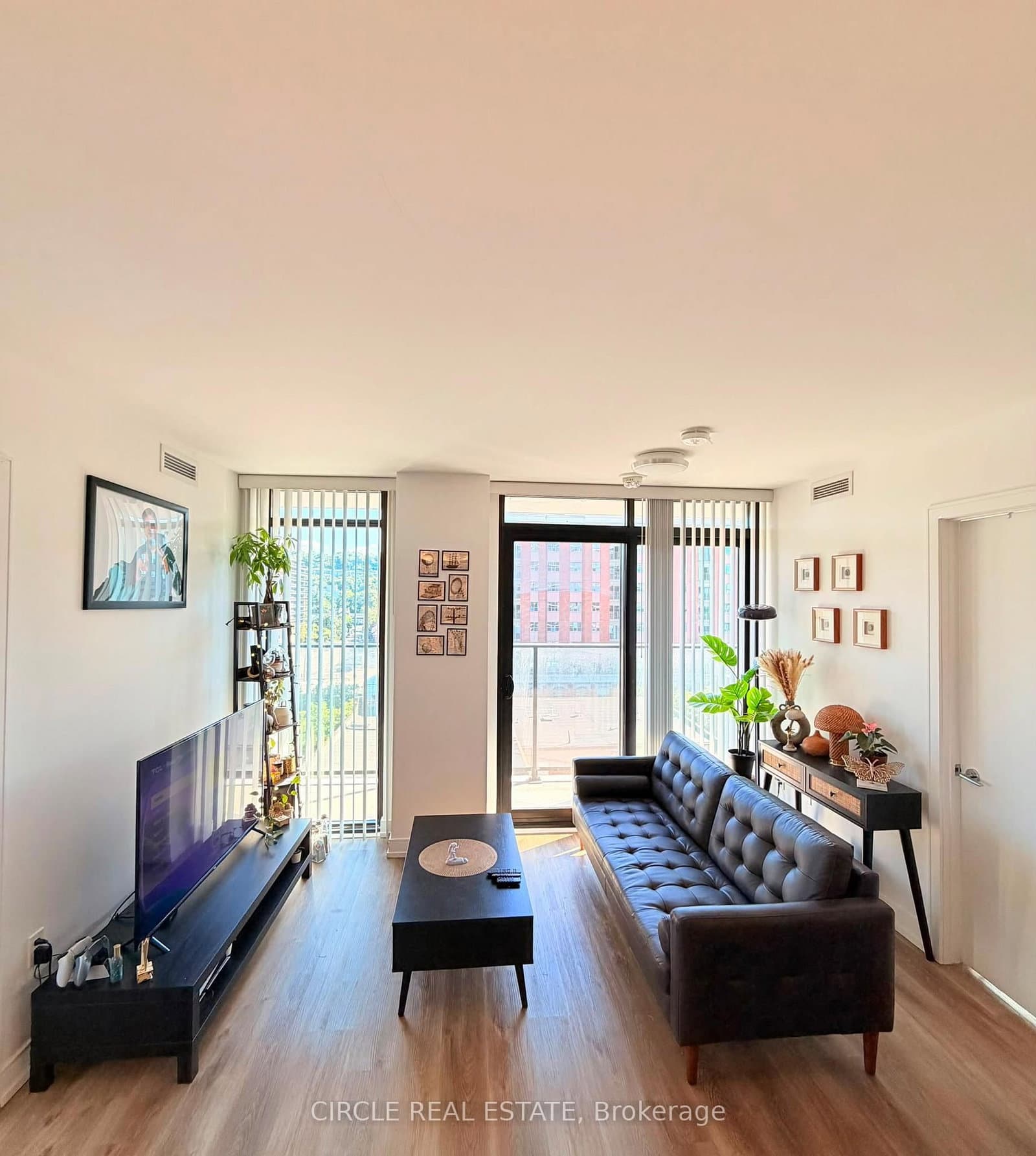 1 Jarvis Street, Unit 827 - Image 4
