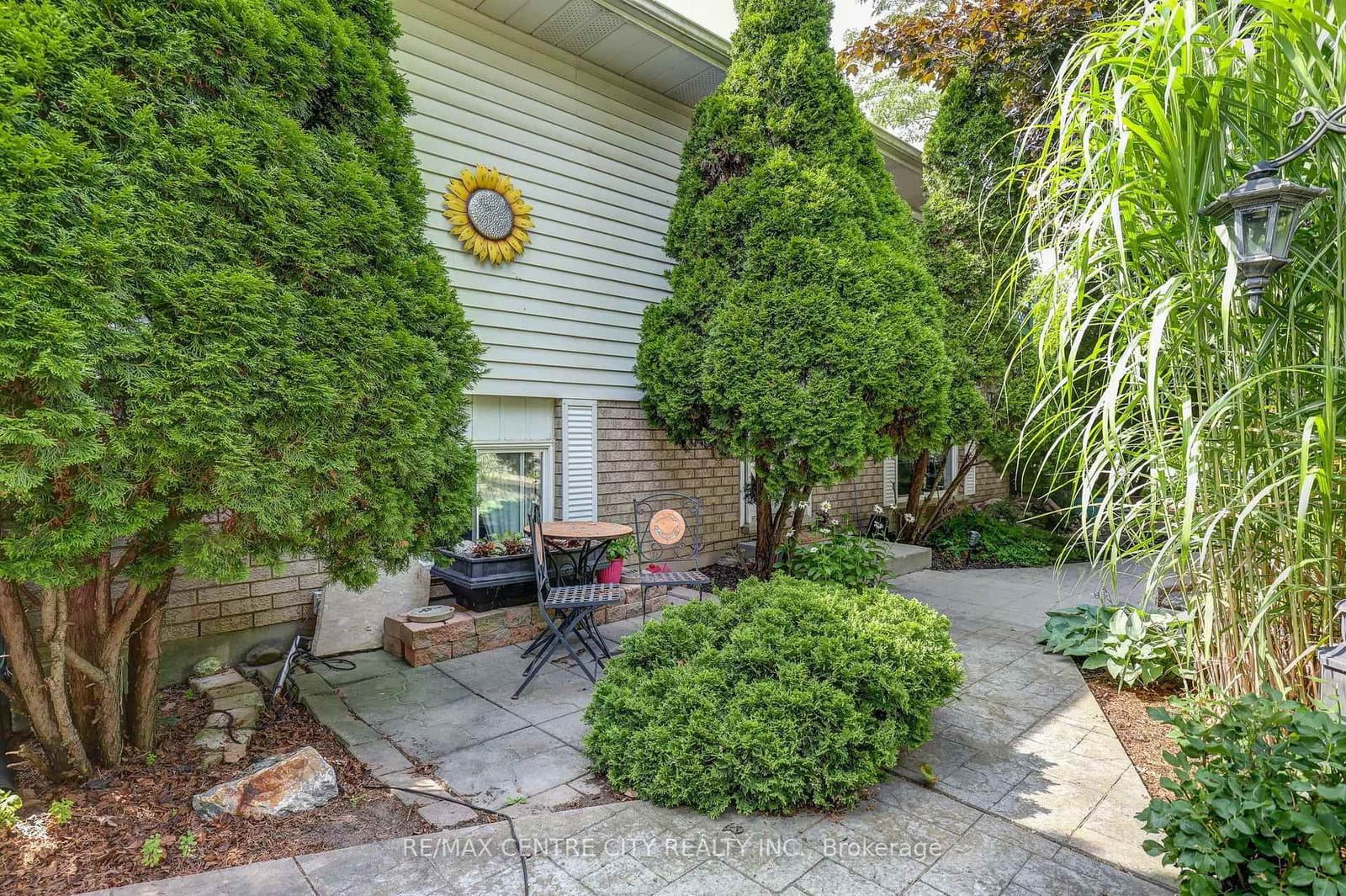 37 Fifth Avenue - Image 3