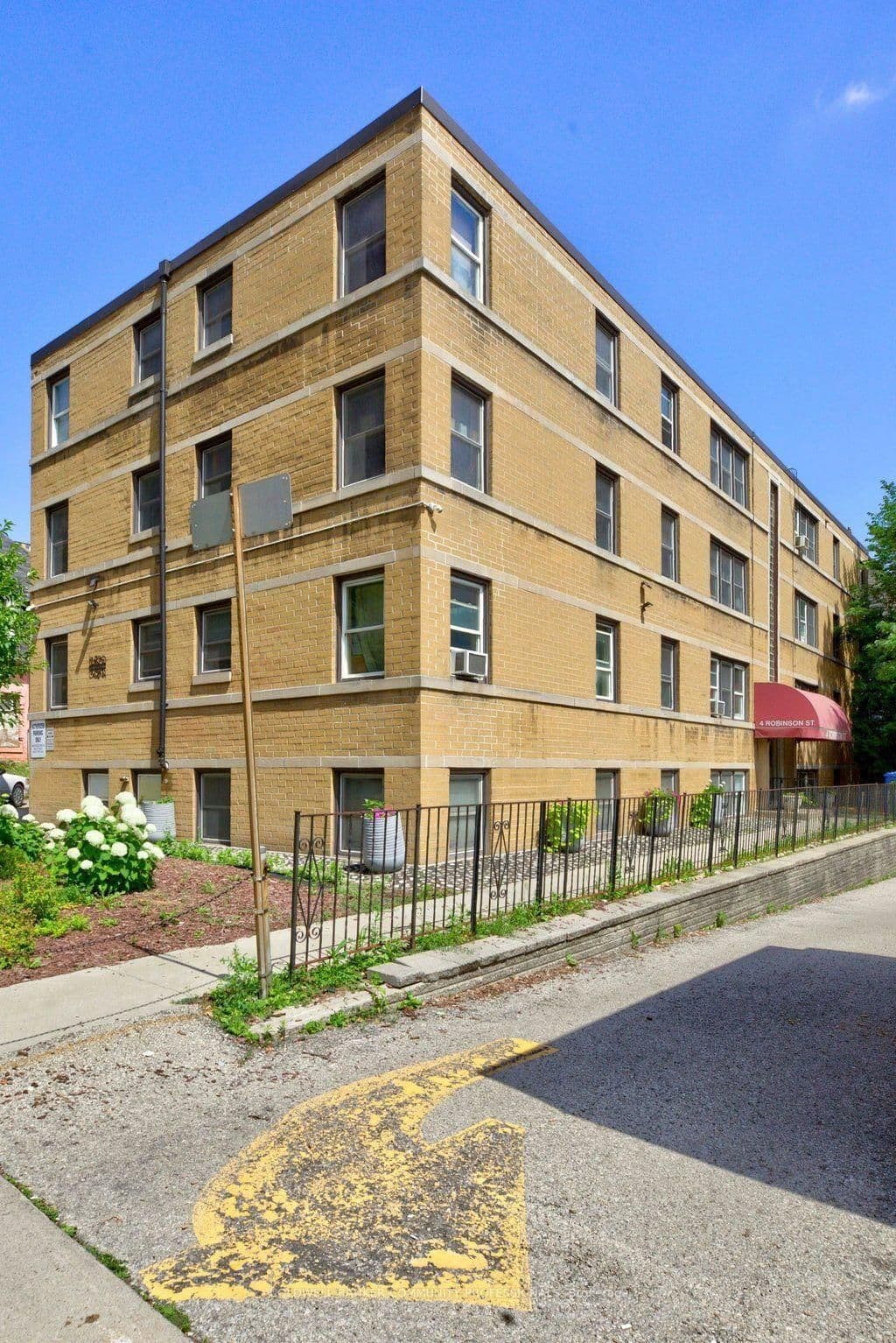 4 Robinson Street, Unit 10 - Image 5
