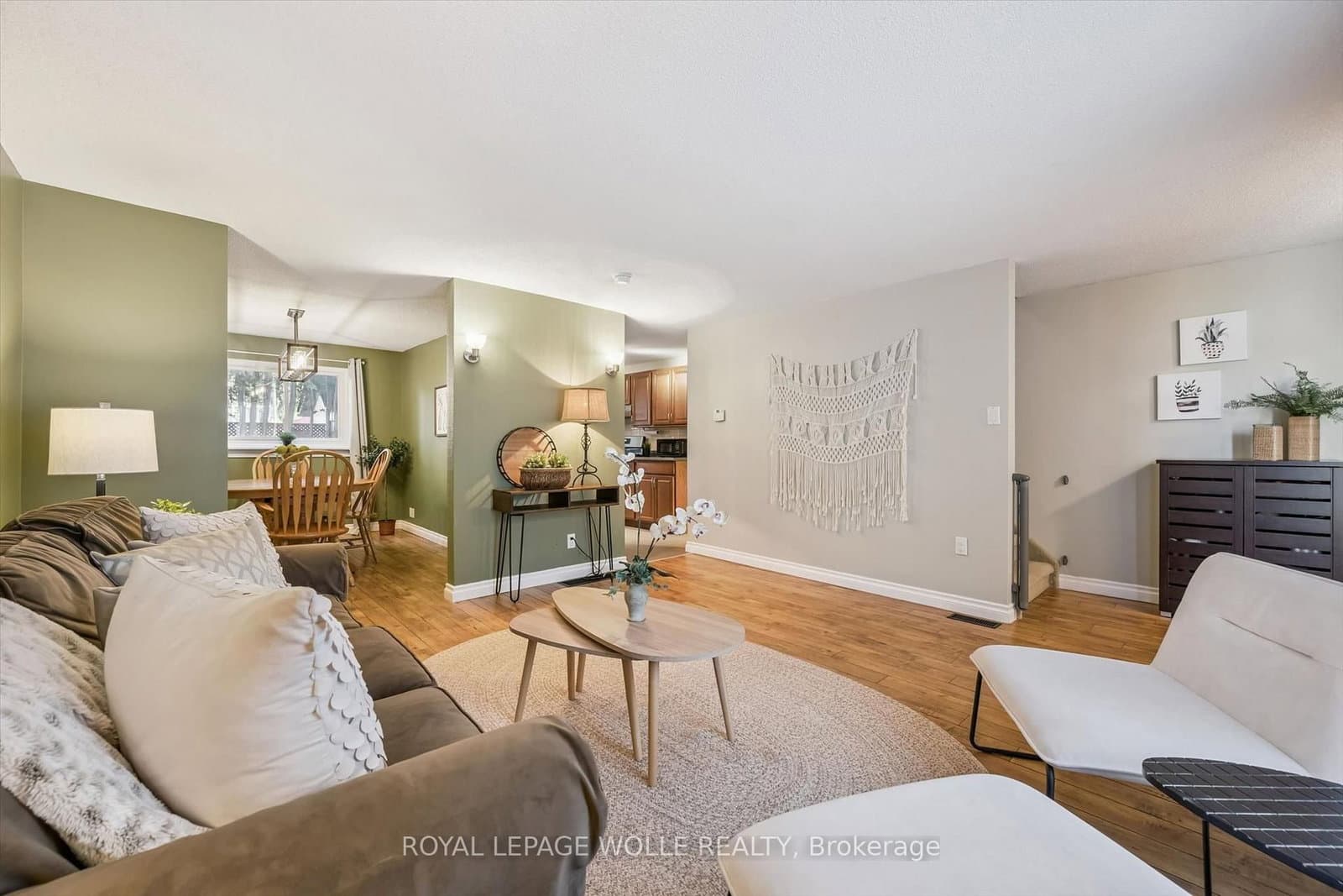 460 Parkview Crescent - Image 6
