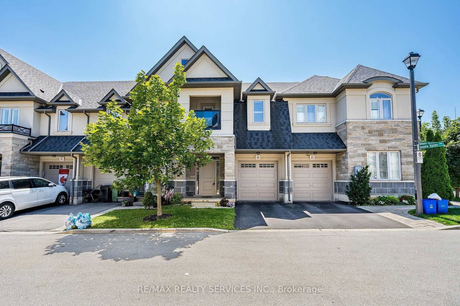 43 Sonoma Valley Crescent - Image 1