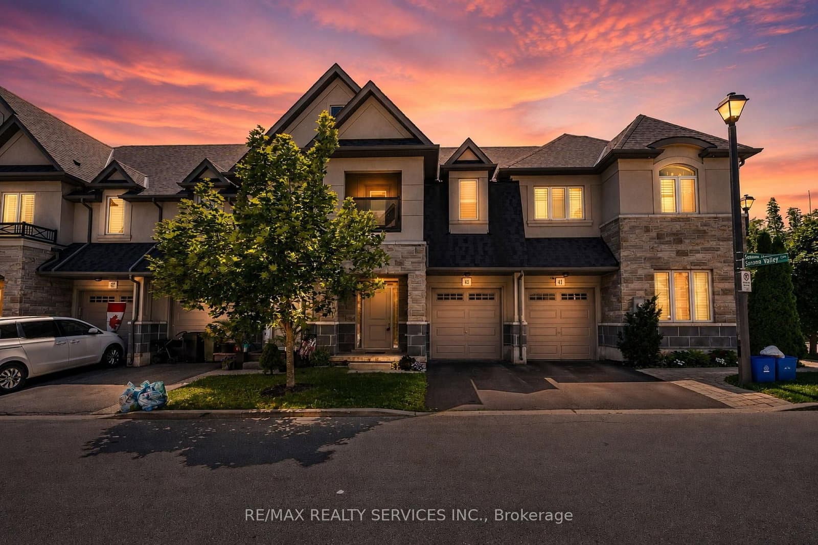 43 Sonoma Valley Crescent - Image 2