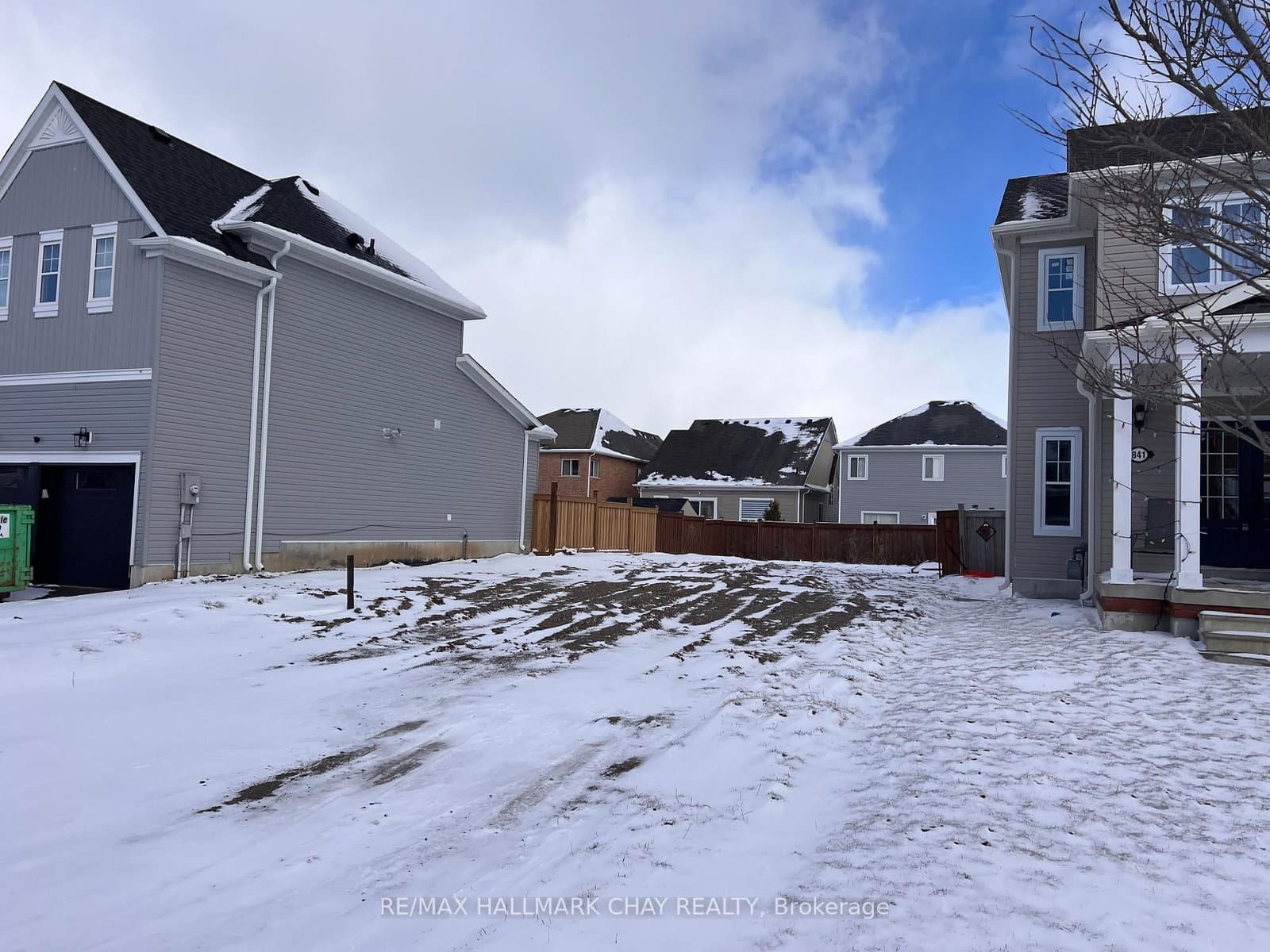 837 O'Reilly Crescent - Image 1