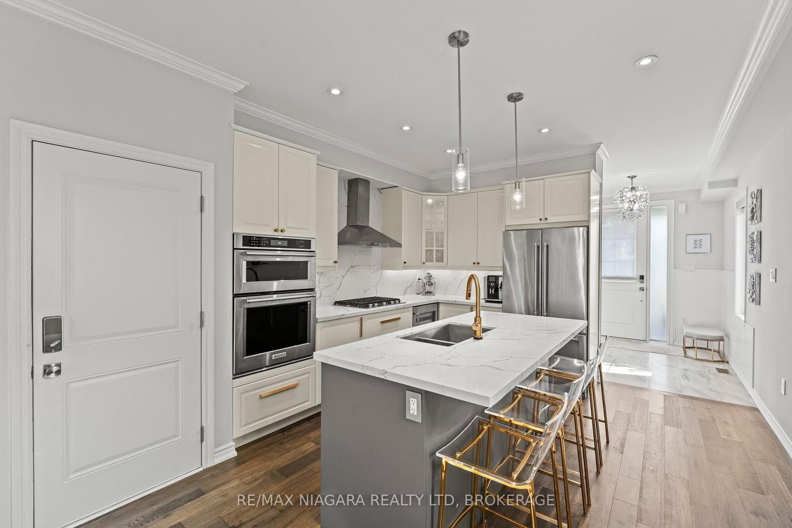 130 John Street W - Image 6