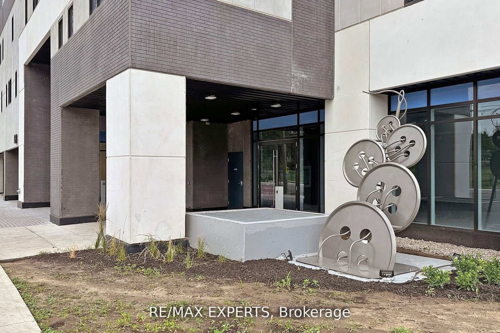 128 King Street N, Unit 1604 - Image 4