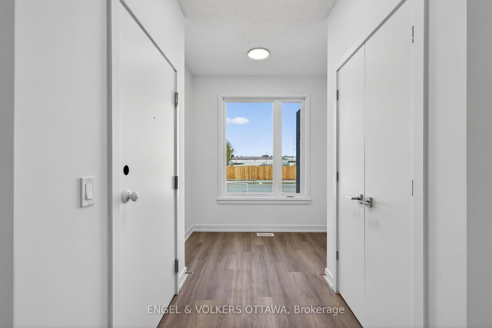138 Stardust Private - Image 5