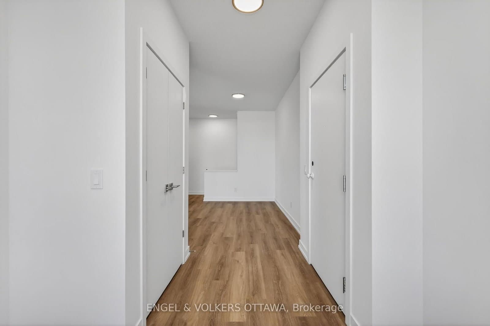 138 Stardust Private - Image 6