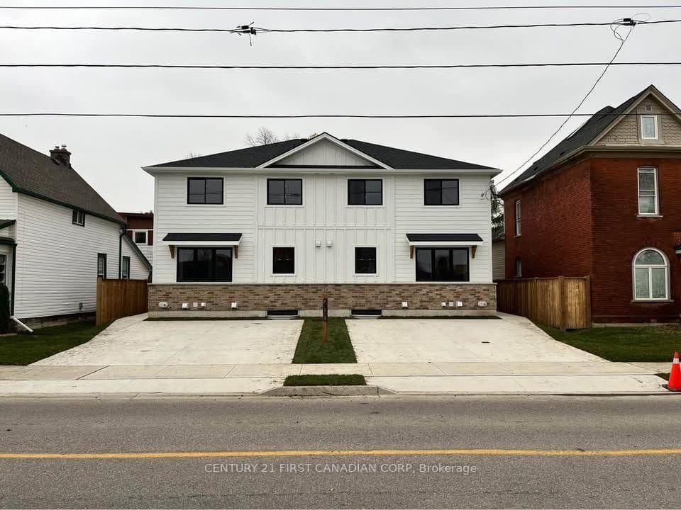 200 Centre Street, Unit D - Image 1