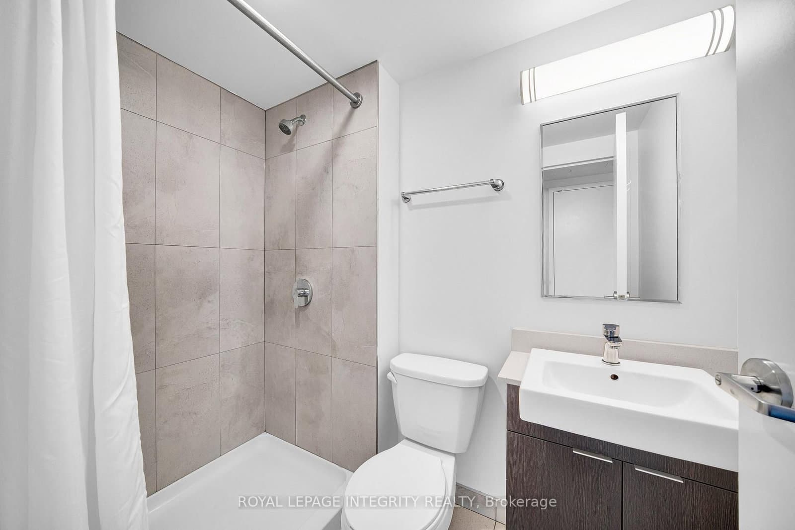 105 Champagne Avenue S, Unit 2503 - Image 6