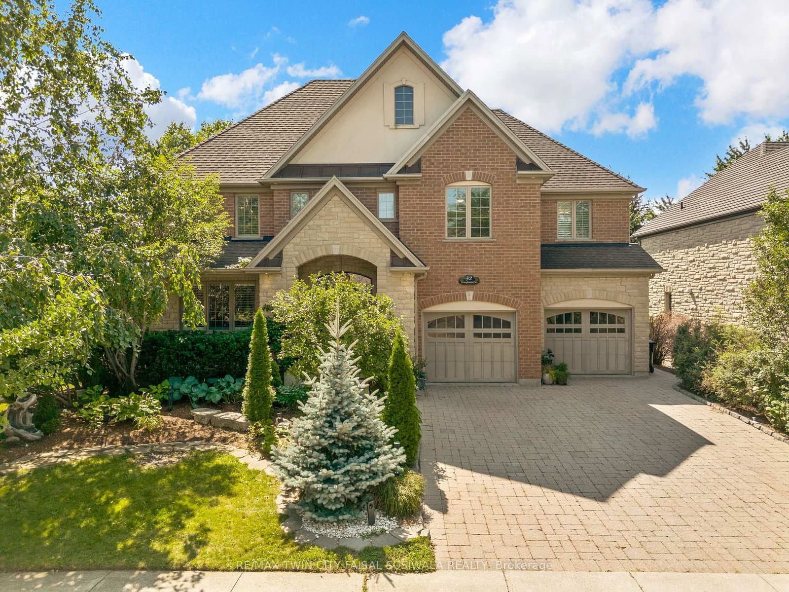 32 Pennsylvania Crescent - Image 2