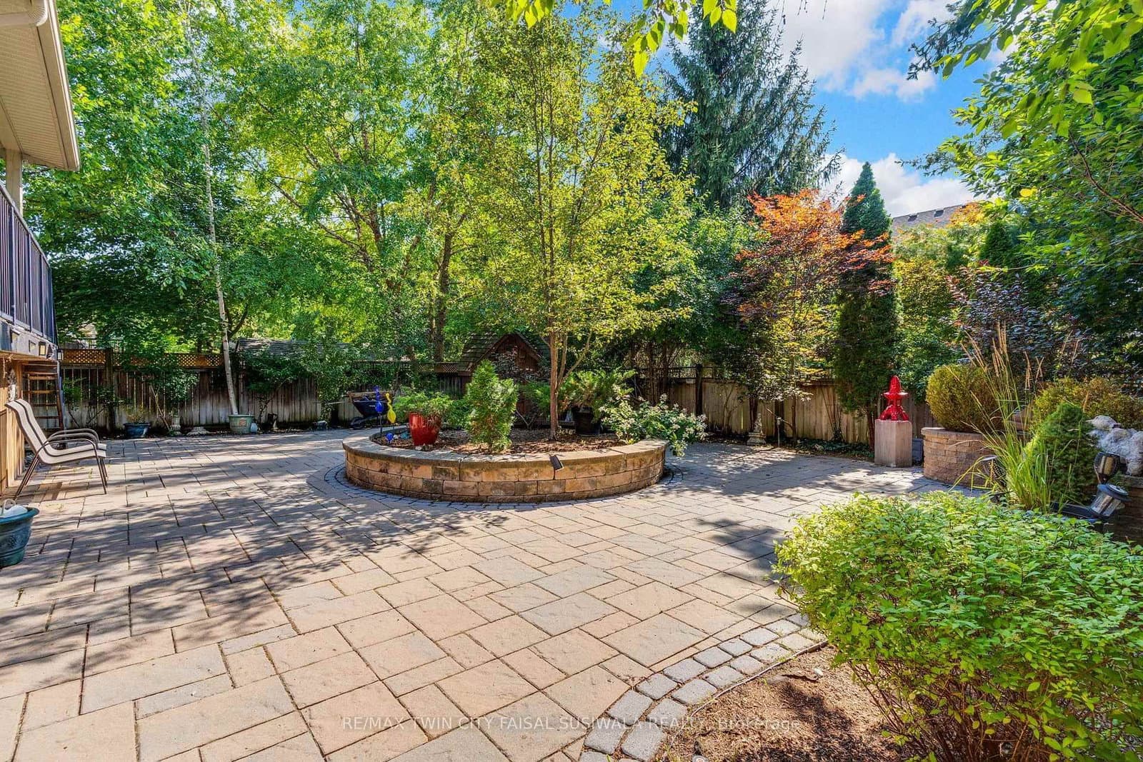32 Pennsylvania Crescent - Image 3