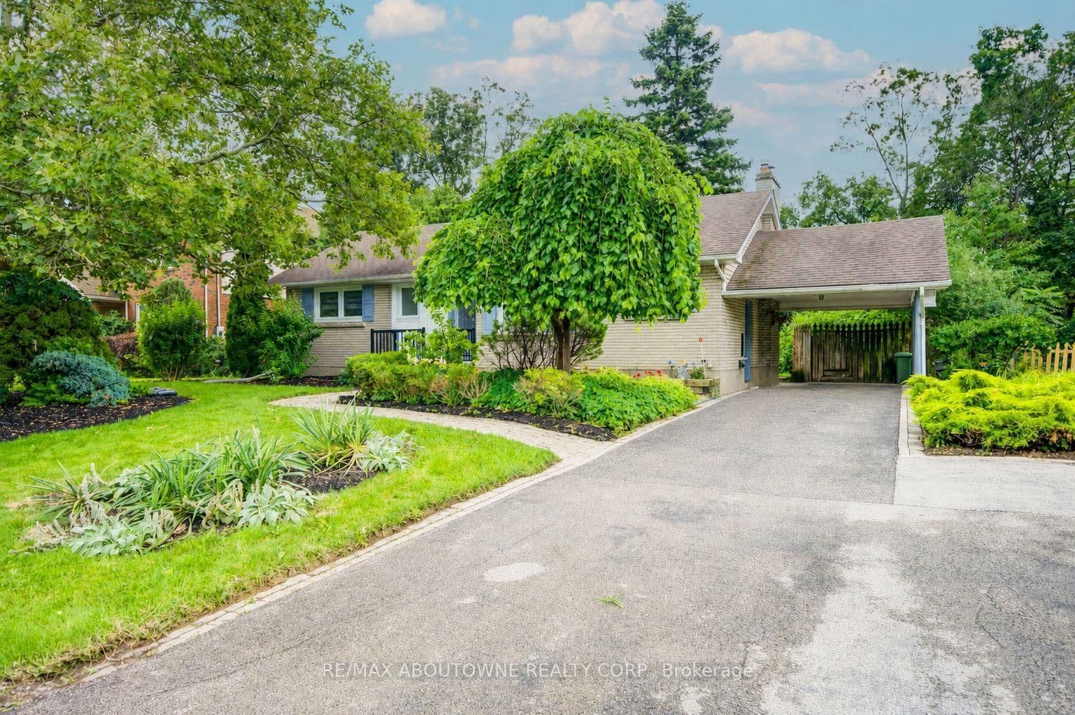 30 Dale Avenue - Image 1