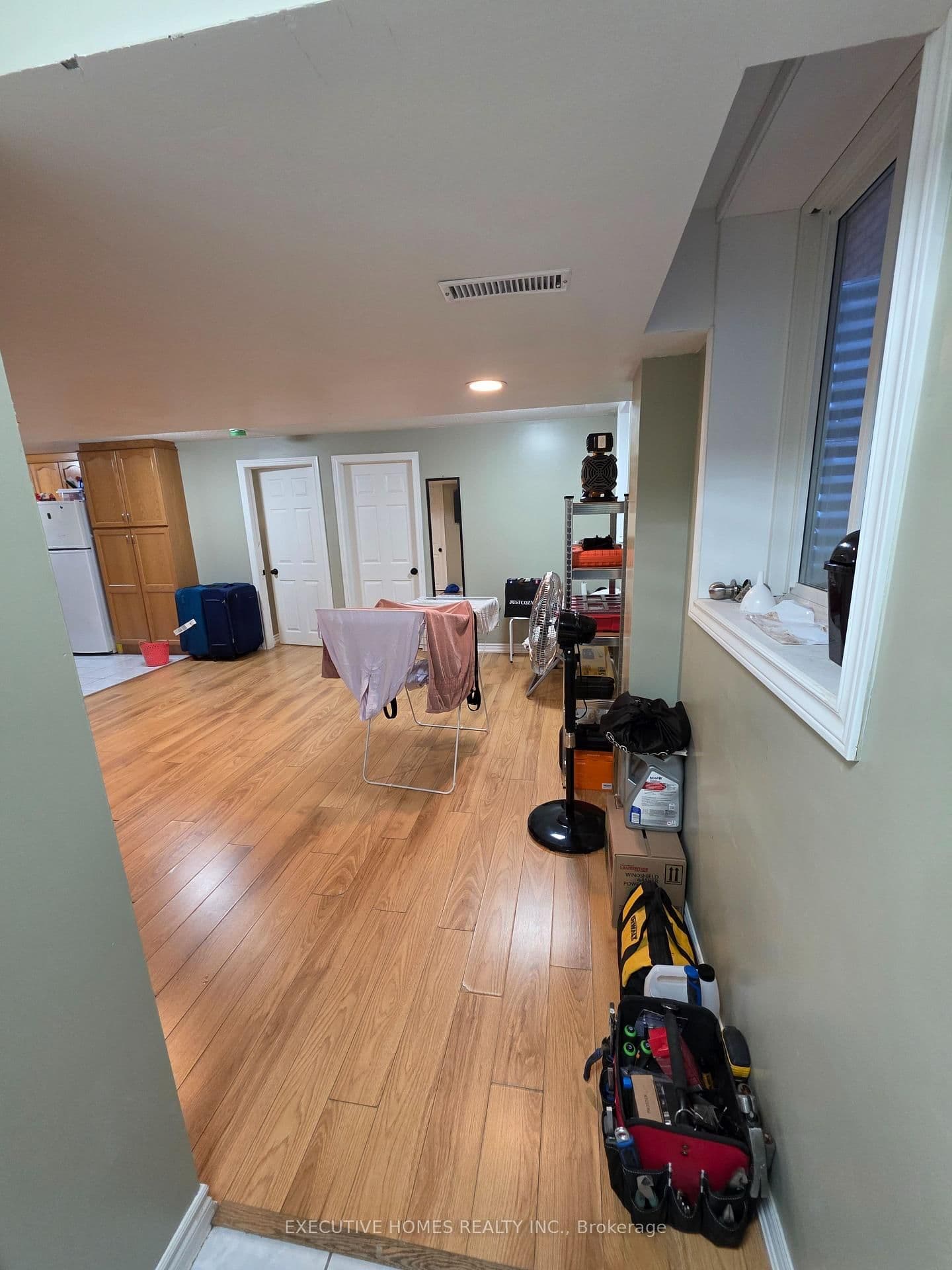 35 Claudette Gate - Image 5