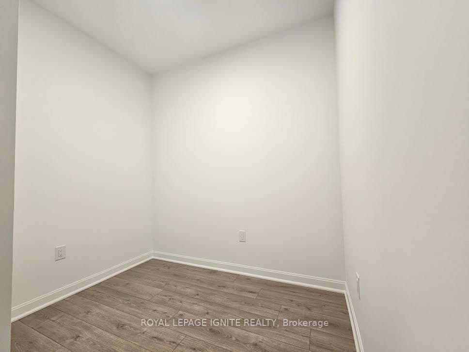 223 Princess Street, Unit 529 - Image 4
