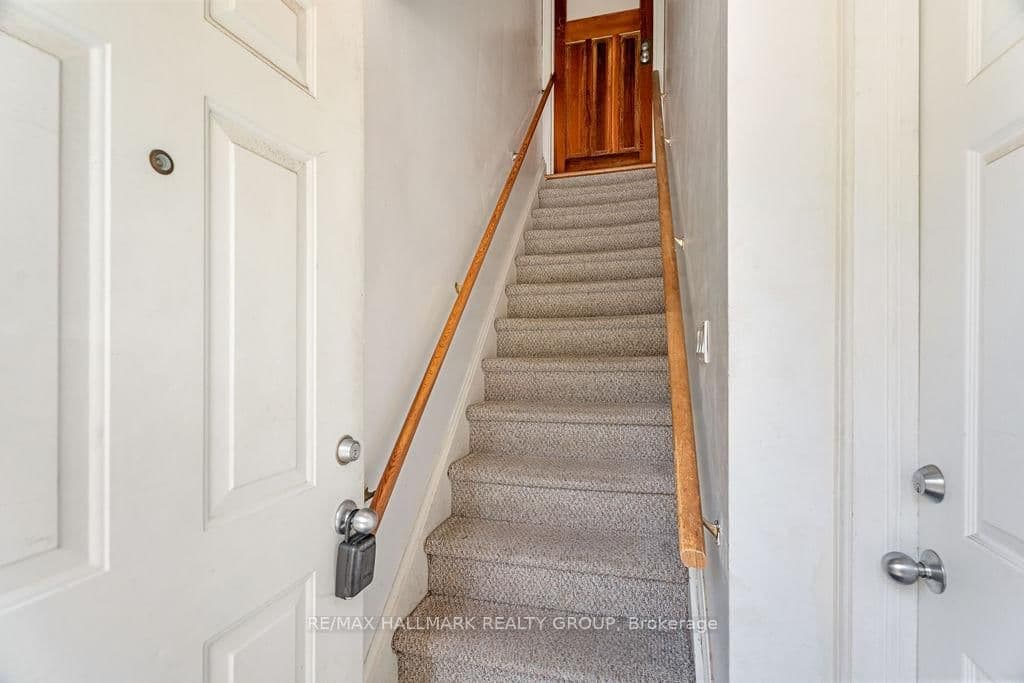 359 Dominion Avenue, Unit 2 - Image 3